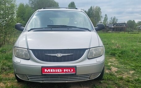 Chrysler Voyager IV, 2003 год, 650 000 рублей, 1 фотография