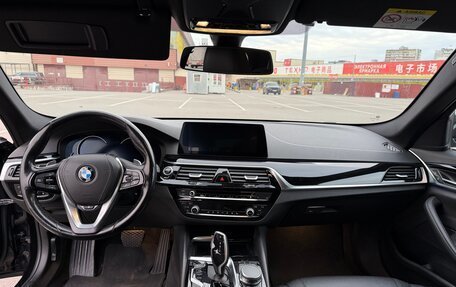 BMW 5 серия, 2019 год, 2 550 000 рублей, 7 фотография