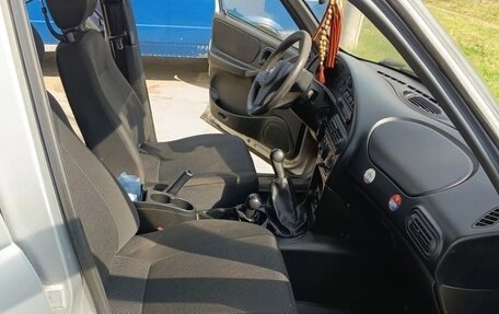 Chevrolet Niva I рестайлинг, 2010 год, 260 000 рублей, 3 фотография
