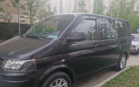 Volkswagen Multivan T5, 2013 год, 2 000 000 рублей, 2 фотография