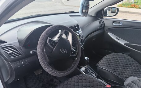 Hyundai Solaris II рестайлинг, 2014 год, 1 200 000 рублей, 10 фотография