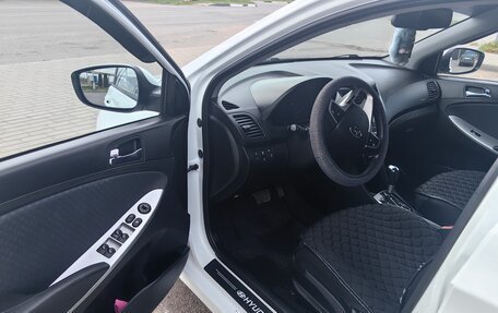 Hyundai Solaris II рестайлинг, 2014 год, 1 200 000 рублей, 11 фотография
