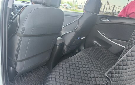 Hyundai Solaris II рестайлинг, 2014 год, 1 200 000 рублей, 12 фотография