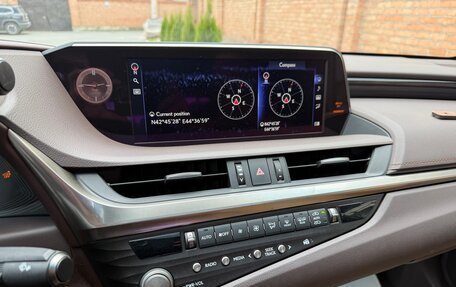 Lexus ES VII, 2021 год, 4 000 000 рублей, 6 фотография