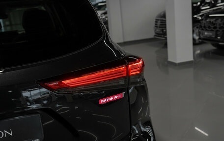 Toyota Highlander, 2025 год, 5 350 000 рублей, 32 фотография