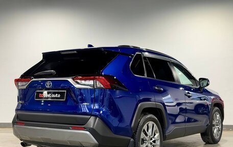 Toyota RAV4, 2021 год, 3 370 000 рублей, 9 фотография