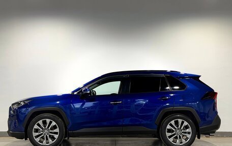 Toyota RAV4, 2021 год, 3 370 000 рублей, 6 фотография