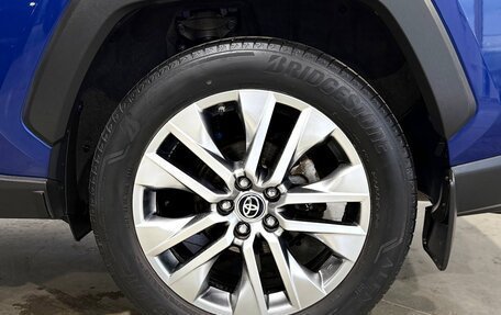 Toyota RAV4, 2021 год, 3 370 000 рублей, 10 фотография