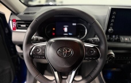 Toyota RAV4, 2021 год, 3 370 000 рублей, 23 фотография