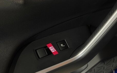 Toyota RAV4, 2021 год, 3 370 000 рублей, 28 фотография