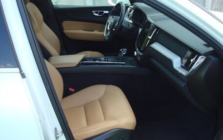 Volvo XC60 II, 2020 год, 3 300 000 рублей, 13 фотография