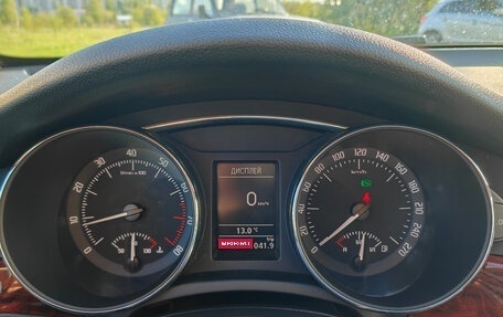 Skoda Superb III рестайлинг, 2012 год, 1 040 000 рублей, 6 фотография