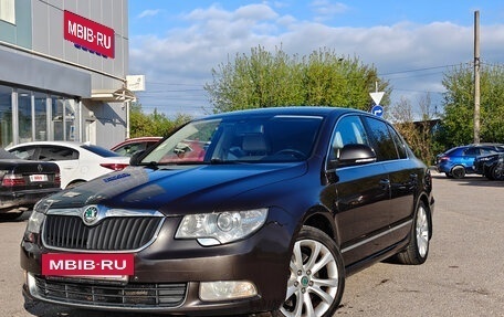 Skoda Superb III рестайлинг, 2012 год, 1 040 000 рублей, 2 фотография