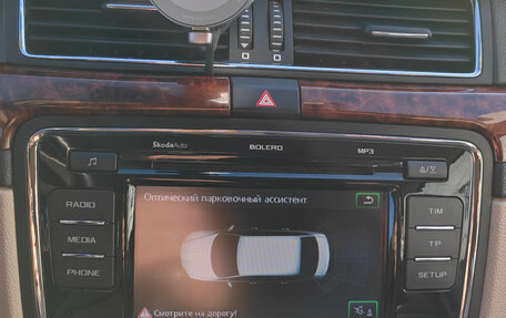 Skoda Superb III рестайлинг, 2012 год, 1 040 000 рублей, 20 фотография