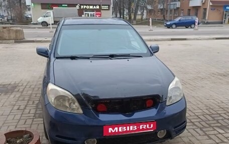 Toyota Matrix, 2003 год, 280 000 рублей, 2 фотография