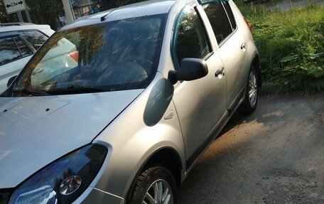 Renault Sandero I, 2012 год, 270 000 рублей, 10 фотография