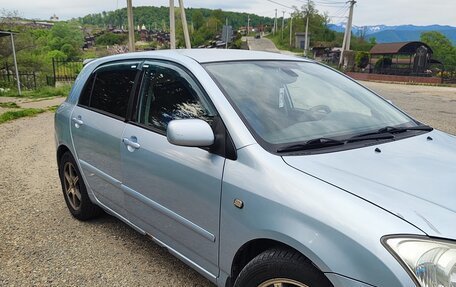 Toyota Corolla, 2004 год, 550 000 рублей, 4 фотография