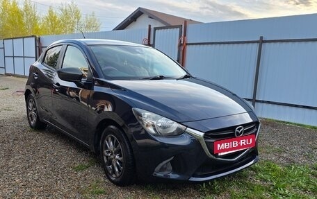 Mazda Demio IV, 2014 год, 930 000 рублей, 3 фотография