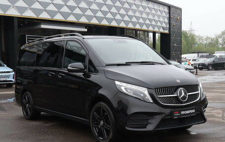 Mercedes-Benz V-Класс, 2020 год, 7 150 000 рублей, 3 фотография