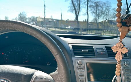 Toyota Camry, 2010 год, 1 270 000 рублей, 10 фотография