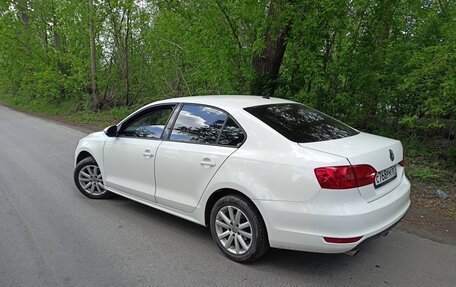 Volkswagen Jetta VI, 2013 год, 790 000 рублей, 3 фотография