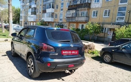 Nissan Qashqai, 2009 год, 850 000 рублей, 2 фотография