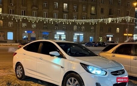 Hyundai Solaris II рестайлинг, 2013 год, 999 999 рублей, 10 фотография