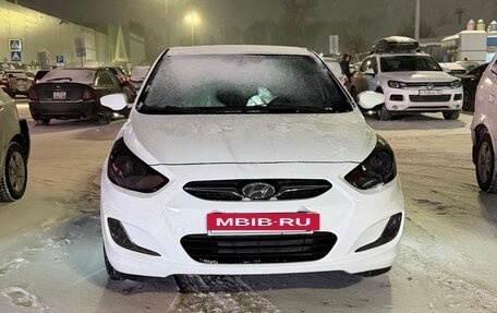 Hyundai Solaris II рестайлинг, 2013 год, 999 999 рублей, 9 фотография