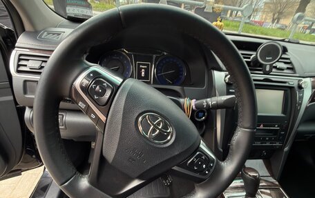 Toyota Camry, 2016 год, 2 100 000 рублей, 17 фотография