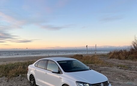 Volkswagen Polo VI (EU Market), 2018 год, 1 150 000 рублей, 1 фотография