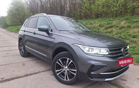 Volkswagen Tiguan II, 2021 год, 3 200 000 рублей, 5 фотография