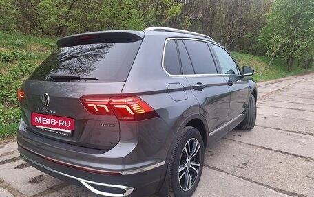 Volkswagen Tiguan II, 2021 год, 3 200 000 рублей, 7 фотография