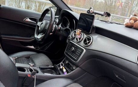 Mercedes-Benz GLA, 2016 год, 1 555 000 рублей, 10 фотография