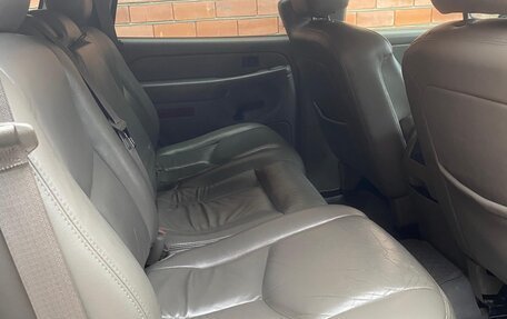 Chevrolet Tahoe II, 2005 год, 550 000 рублей, 6 фотография