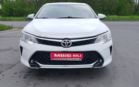 Toyota Camry, 2016 год, 1 180 000 рублей, 4 фотография