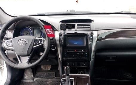 Toyota Camry, 2016 год, 1 180 000 рублей, 10 фотография