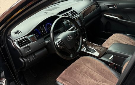 Toyota Camry, 2017 год, 2 250 000 рублей, 9 фотография
