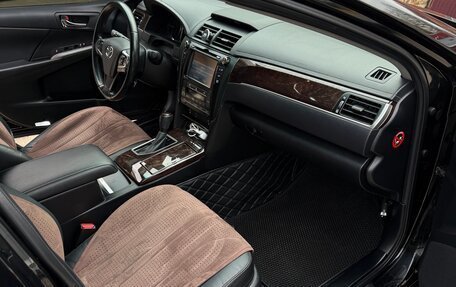 Toyota Camry, 2017 год, 2 250 000 рублей, 12 фотография