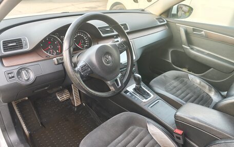 Volkswagen Passat B7, 2011 год, 900 000 рублей, 8 фотография