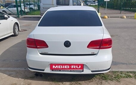 Volkswagen Passat B7, 2011 год, 900 000 рублей, 3 фотография