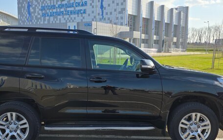 Toyota Land Cruiser Prado 150 рестайлинг 2, 2011 год, 3 000 000 рублей, 3 фотография