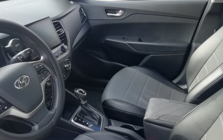 Hyundai Solaris II рестайлинг, 2021 год, 1 550 000 рублей, 6 фотография