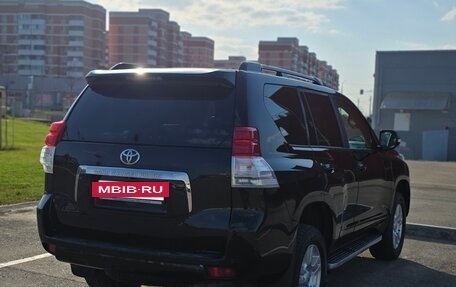 Toyota Land Cruiser Prado 150 рестайлинг 2, 2011 год, 3 000 000 рублей, 4 фотография