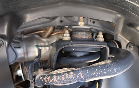 Toyota Land Cruiser Prado 150 рестайлинг 2, 2011 год, 3 000 000 рублей, 33 фотография