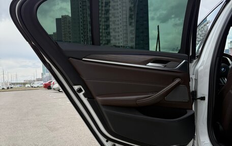 BMW 5 серия, 2019 год, 4 350 000 рублей, 9 фотография