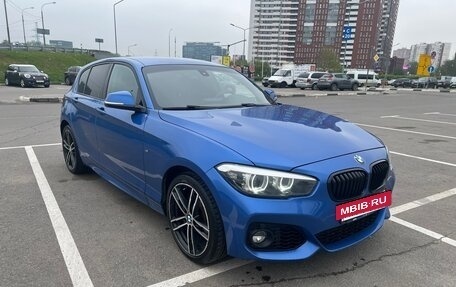 BMW 1 серия, 2019 год, 2 100 000 рублей, 2 фотография