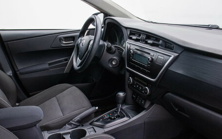 Toyota Auris II, 2013 год, 1 070 000 рублей, 10 фотография