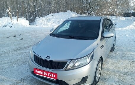 KIA Rio III рестайлинг, 2015 год, 750 000 рублей, 2 фотография