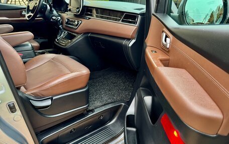 Hyundai Grand Starex Grand Starex I рестайлинг 2, 2019 год, 3 700 000 рублей, 10 фотография