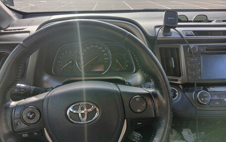 Toyota RAV4, 2014 год, 1 990 000 рублей, 7 фотография